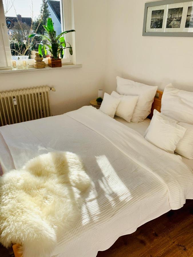 An Der Uniklinik, Apartment Mit Eigener Kueche Und Renoviertem Badezimmer, Zentrale Lage Homburg  Exterior photo